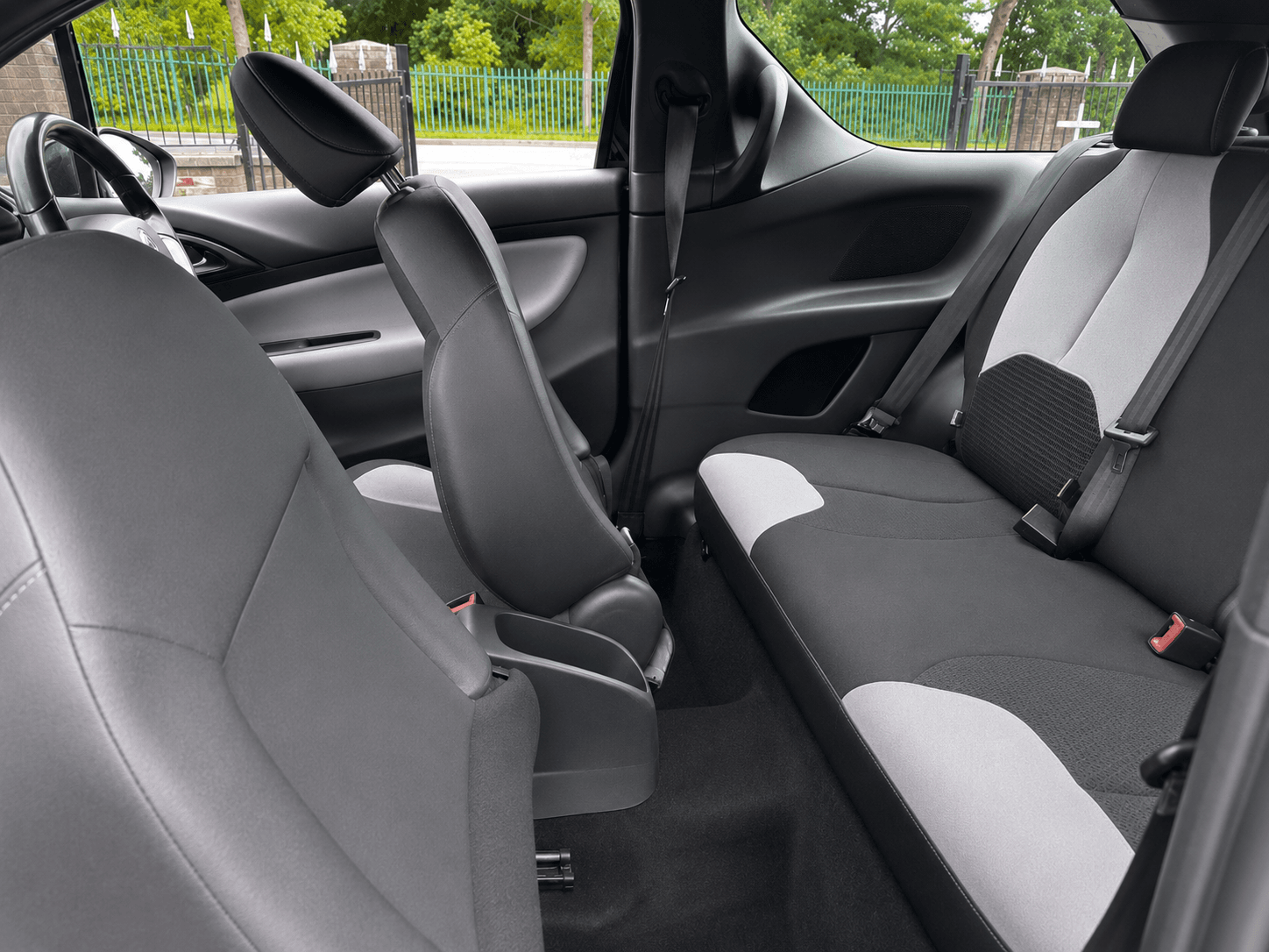 Rear seats after CarPack AI cleanup